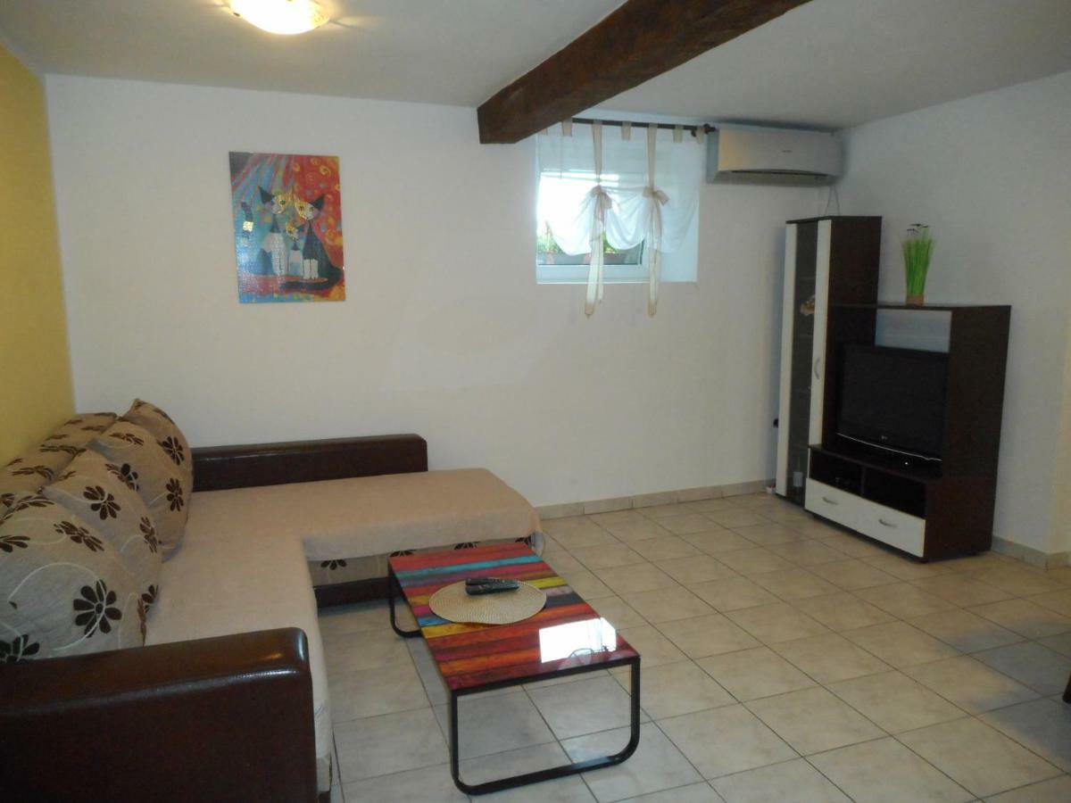 Apartman Sara Матульи Экстерьер фото
