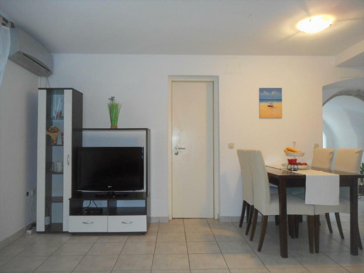 Apartman Sara Матульи Экстерьер фото